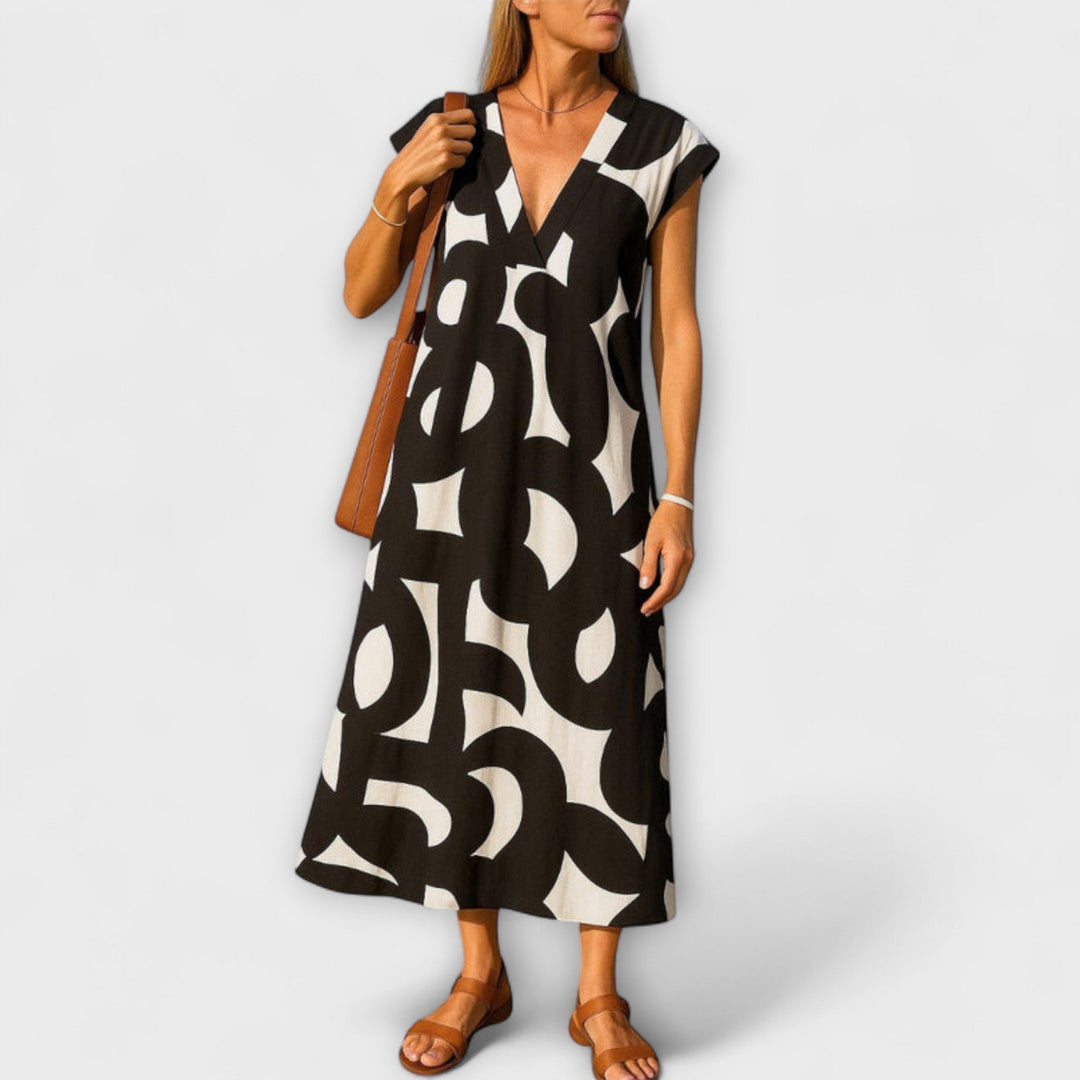 Linae – Lightweight Dress with V-Neck